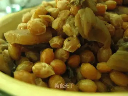 Braised beans with plum vegetables
