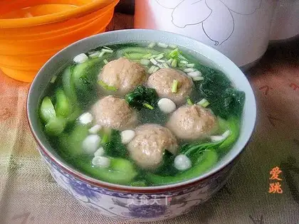 Beef meatballs and vegetable soup