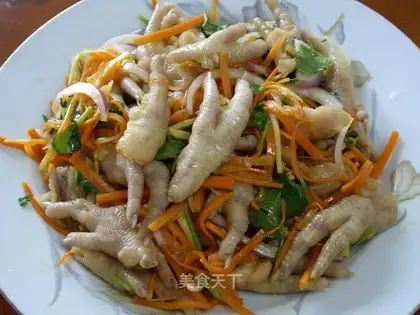 Garlic chicken feet