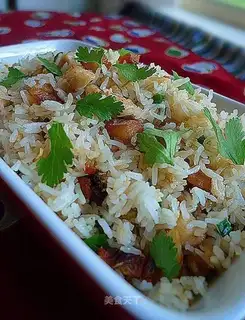 Fried rice with salted fish and diced chicken