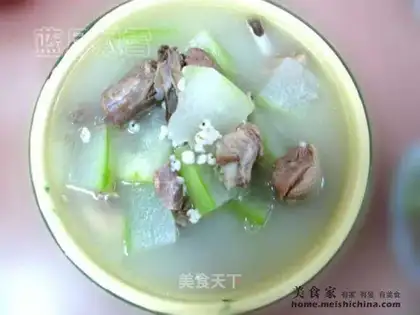 Winter melon and coix rice duck meat soup