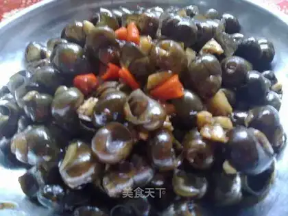 stir-fried field snails