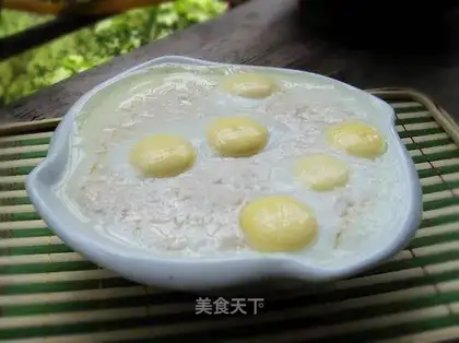 Steamed eggs with tofu mashed