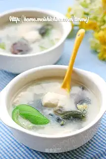 loofah preserved egg and tofu soup