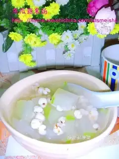 Coix rice and white gourd soup