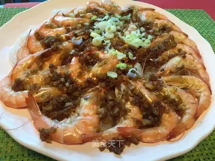 Garlic fan steamed shrimp
