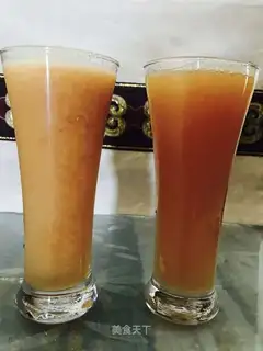Squirty orange Sydney juice