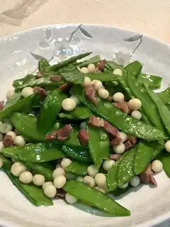Chicken head, Dutch beans
