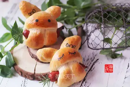 Little rabbit hot dog bread