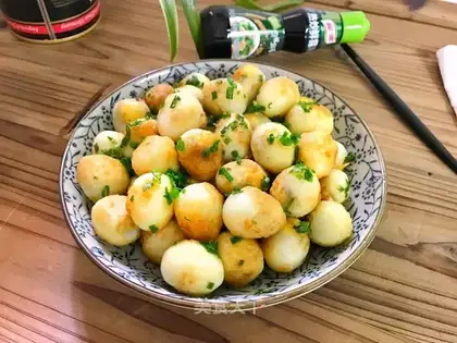 Onion quail eggs