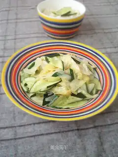 Cucumber cabbage