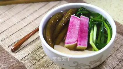 Korean radish pickles