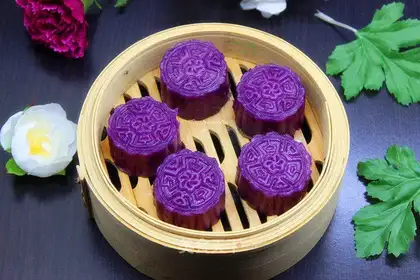 The potato lunar pie