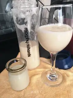 Peaches, sour milk