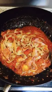 Ketchup bacon pasta