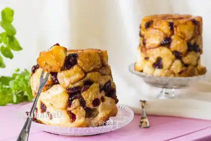Monkey bread