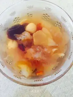 Sydney Peach and Silver Ear soup