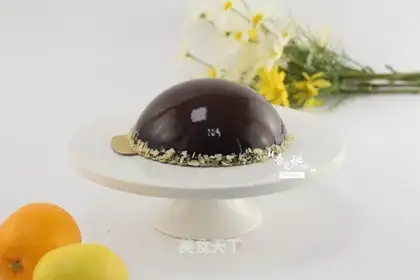 Chocolate noodle cake