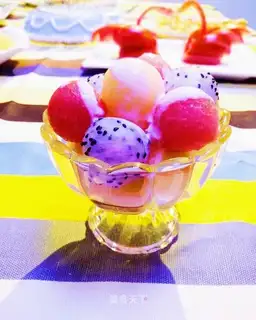 Yogurt fruit salad