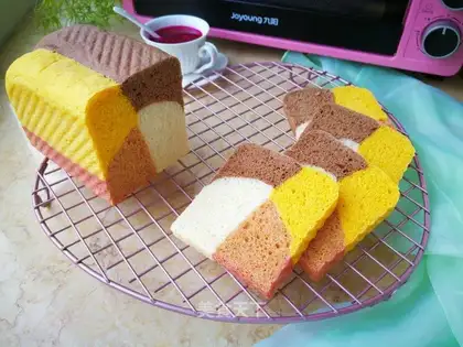Natural color toast