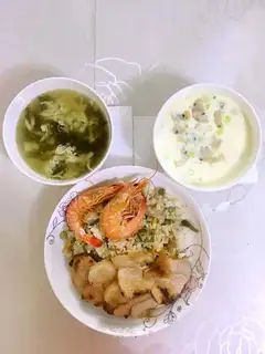 Seafood and vegetable rice