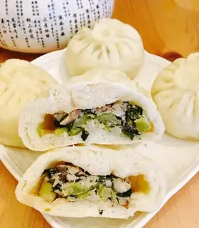 Frozen pork buns