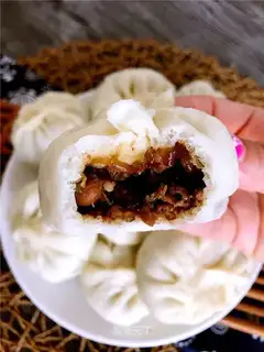 Cheese and pork buns