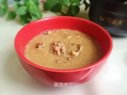 I'm distracted by walnut porridge