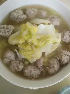 Beefball vegetable soup