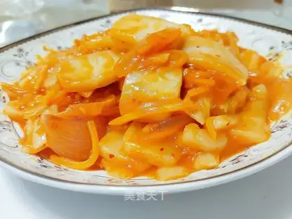 Hot fried rice cake