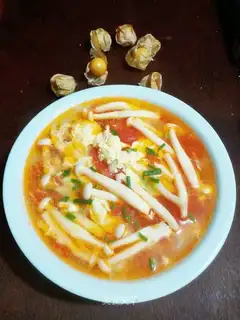Tomato white mushroom egg soup