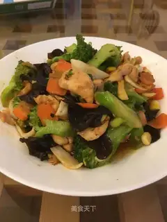 Five-coloured chicken breasts