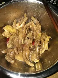 Chicken claws
