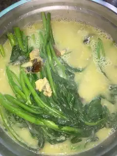 Soup for omelet