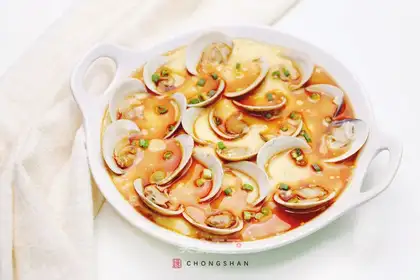 Summer clams steam eggs