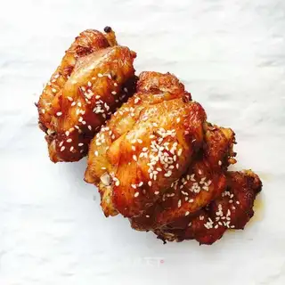 Roasted chicken wings