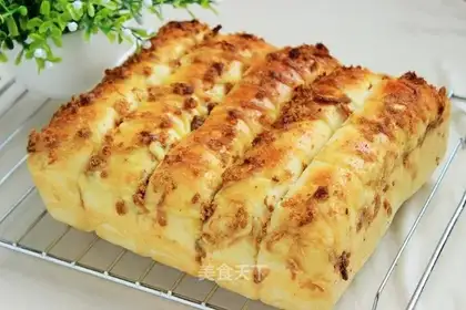 Meat-soon salad buns