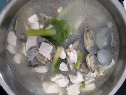 Tofu soup
