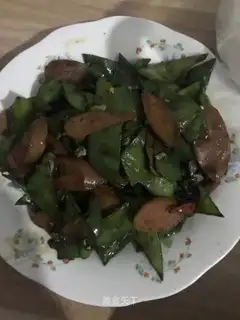 lentils fried sausage