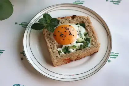 Toast eggs