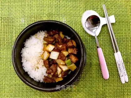 Black pepper beef rice