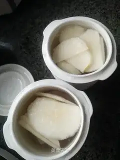Pear pie soup