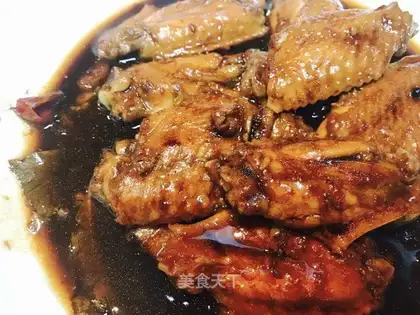Red chicken wings