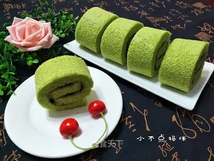 A spinach cake roll