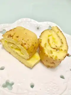 SpongeBoine Cake roll