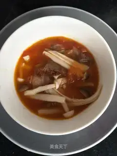 Tomato mushroom beef soup