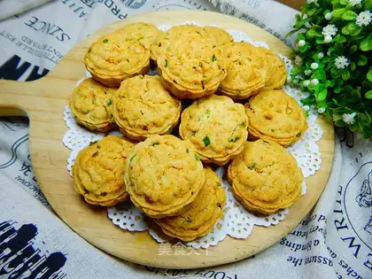 Onion crackers