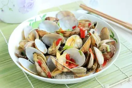 Precious clams