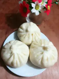 Onion pork bun