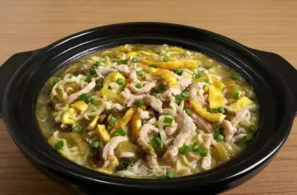 Sour egg noodles